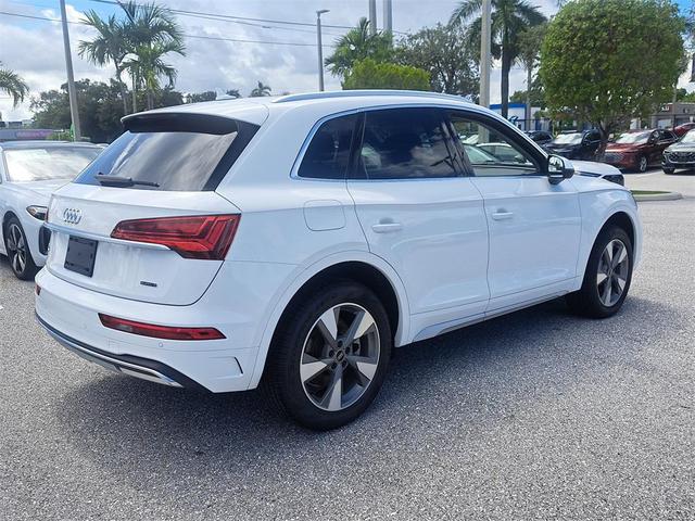 Photo of 2023 Ibis White Audi Q5
