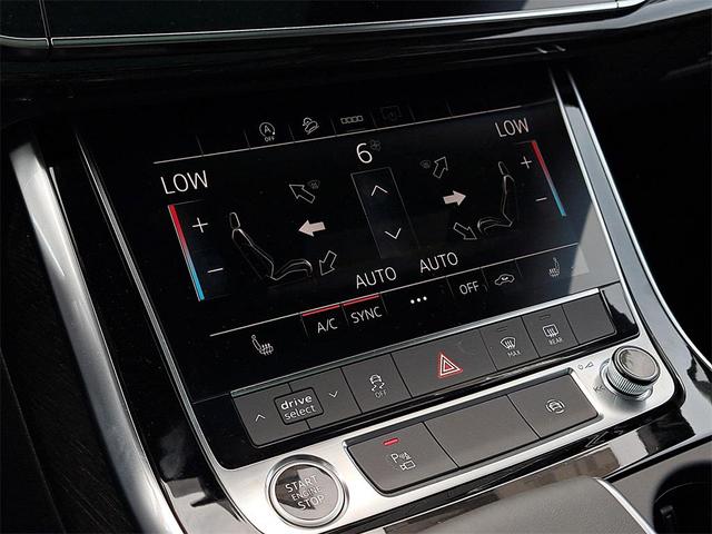Photo of 2025 Glacier White Metallic Audi Q8