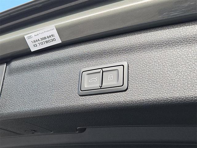 Photo of 2025 Chronos Gray Metallic Audi Q3