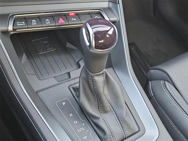 Photo of 2025 Chronos Gray Metallic Audi Q3