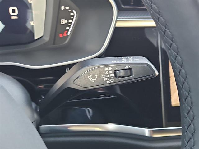 Photo of 2025 Chronos Gray Metallic Audi Q3