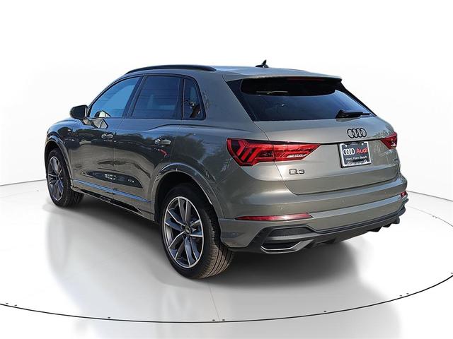 Photo of 2025 Chronos Gray Metallic Audi Q3