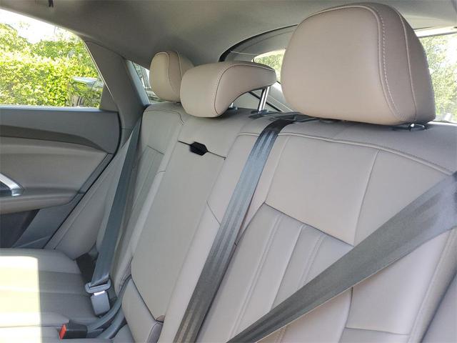 Photo of 2025 Glacier White Metallic Audi Q5 Sportback