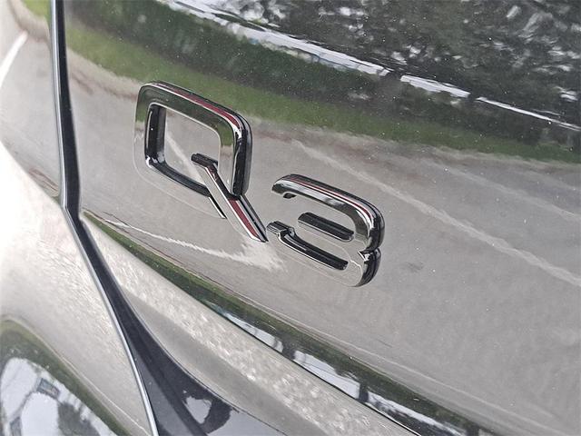 Photo of 2025 Mythos Black Metallic Audi Q3