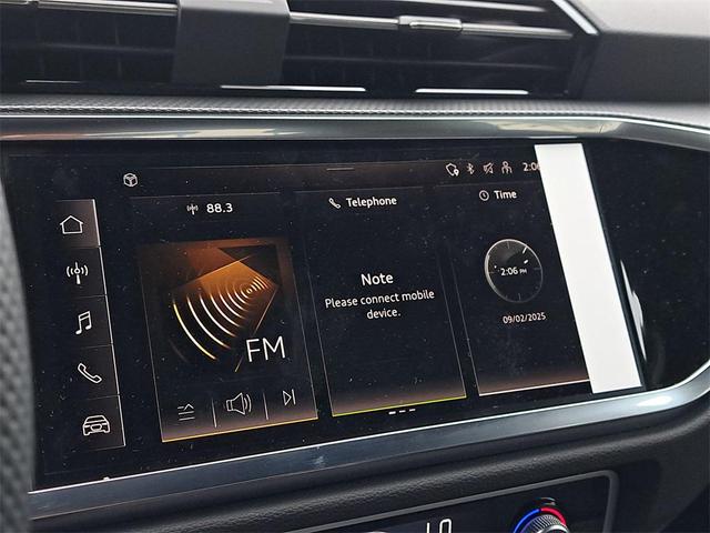 Photo of 2025 Mythos Black Metallic Audi Q3