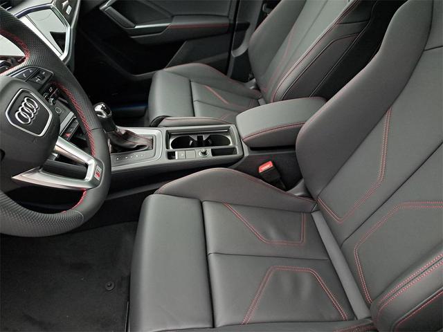 Photo of 2025 Mythos Black Metallic Audi Q3