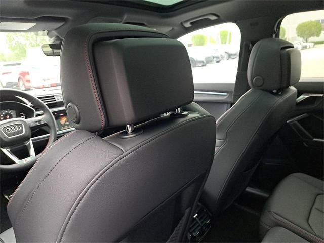 Photo of 2025 Mythos Black Metallic Audi Q3