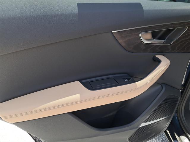 Photo of 2025 Waitomo Blue Metallic Audi Q7