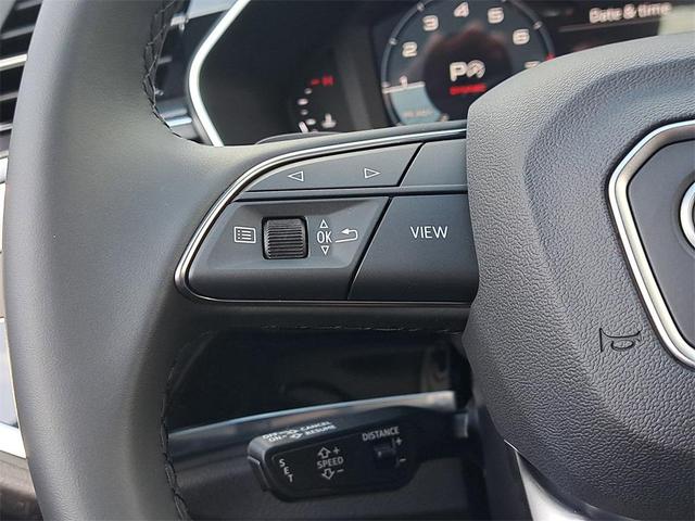 Photo of 2025 Navarra Blue Metallic Audi Q3
