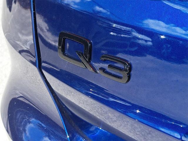 Photo of 2025 Navarra Blue Metallic Audi Q3