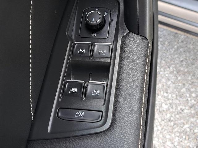 Photo of 2024 Platinum Gray Metallic Volkswagen Tiguan