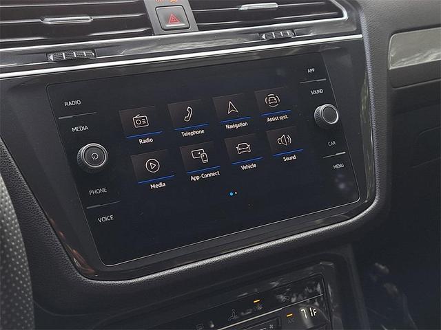 Photo of 2024 Platinum Gray Metallic Volkswagen Tiguan
