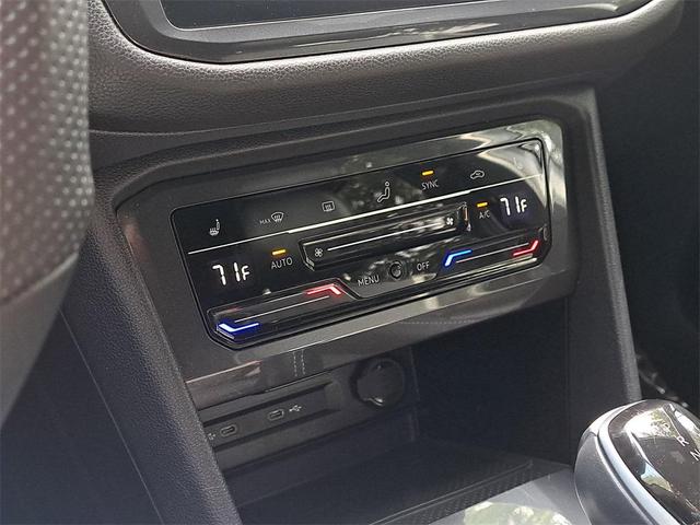 Photo of 2024 Platinum Gray Metallic Volkswagen Tiguan