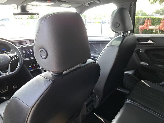 Photo of 2024 Platinum Gray Metallic Volkswagen Tiguan