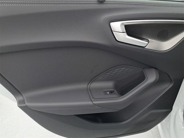 Photo of 2025 Glacier White Metallic Audi A5