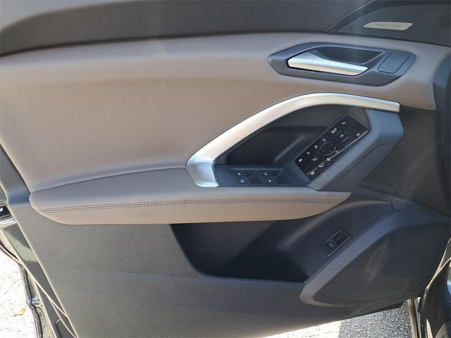 Photo of 2025 Tambora Gray Metallic Audi Q5