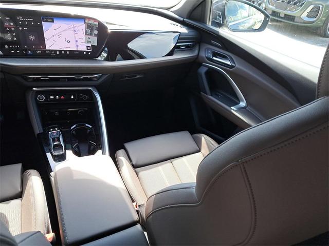 Photo of 2025 Tambora Gray Metallic Audi Q5