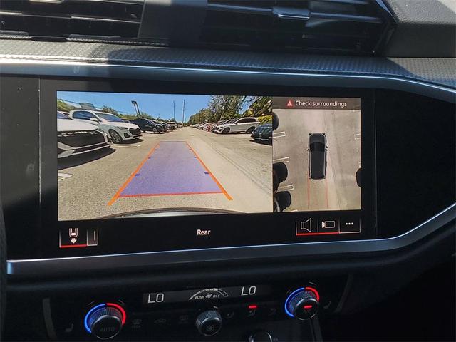 Photo of 2025 Daytona Gray Pearl Effect Audi Q3