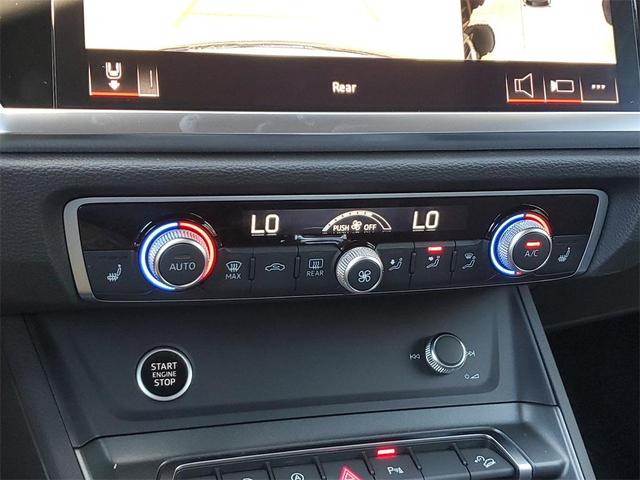Photo of 2025 Daytona Gray Pearl Effect Audi Q3