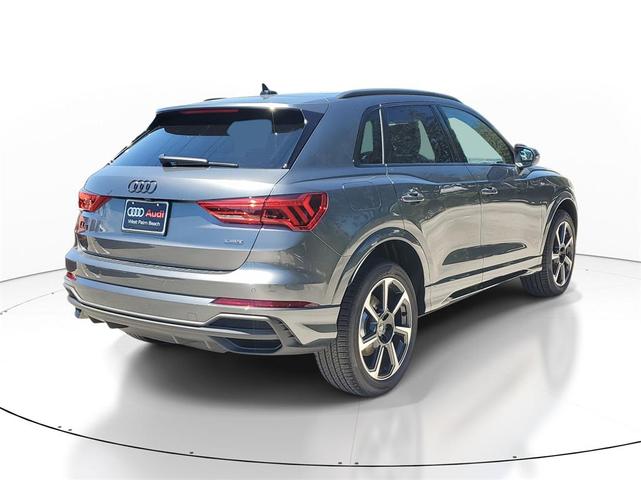 Photo of 2025 Daytona Gray Pearl Effect Audi Q3
