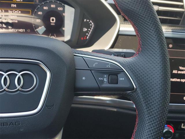 Photo of 2025 Daytona Gray Pearl Effect Audi Q3
