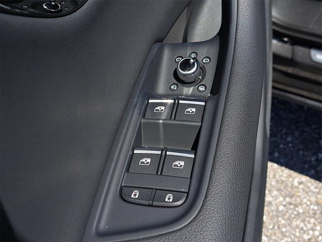 Photo of 2025 Samurai Gray Metallic Audi Q7