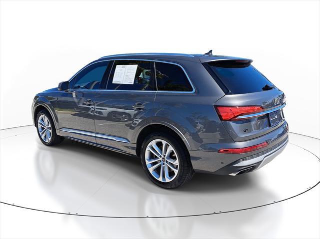 Photo of 2025 Samurai Gray Metallic Audi Q7