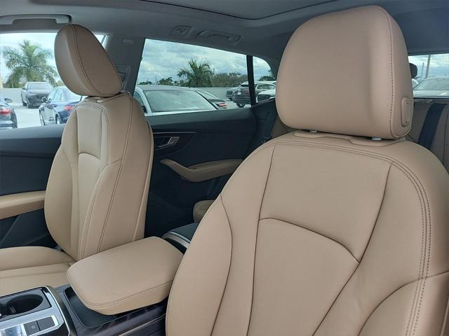 Photo of 2025 Mythos Black Metallic Audi Q8
