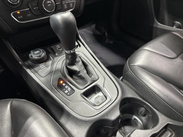 Photo of 2020 Slate Blue Pearlcoat Jeep Cherokee