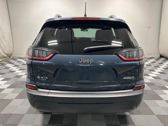 Photo of 2020 Slate Blue Pearlcoat Jeep Cherokee