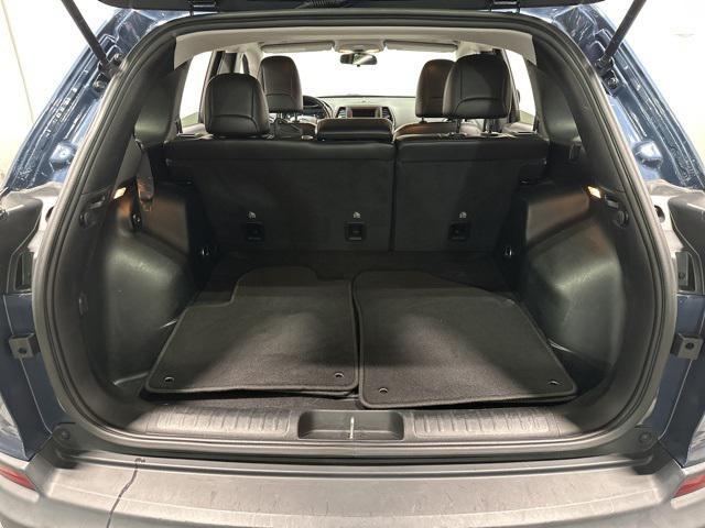 Photo of 2020 Slate Blue Pearlcoat Jeep Cherokee