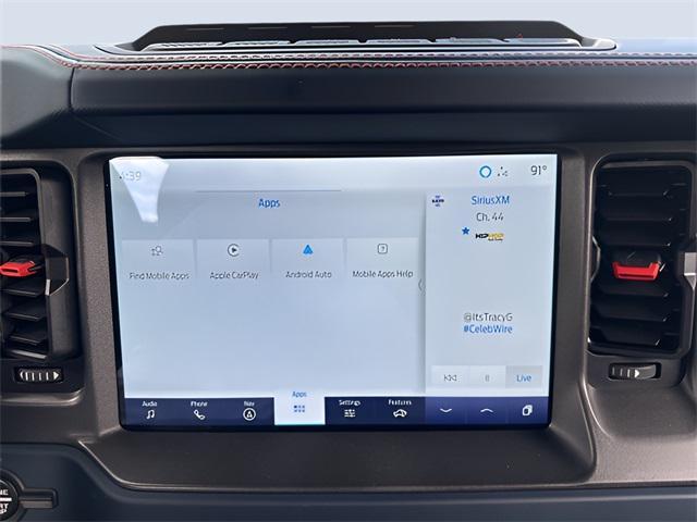 Photo of 2023 Oxford White Ford Bronco