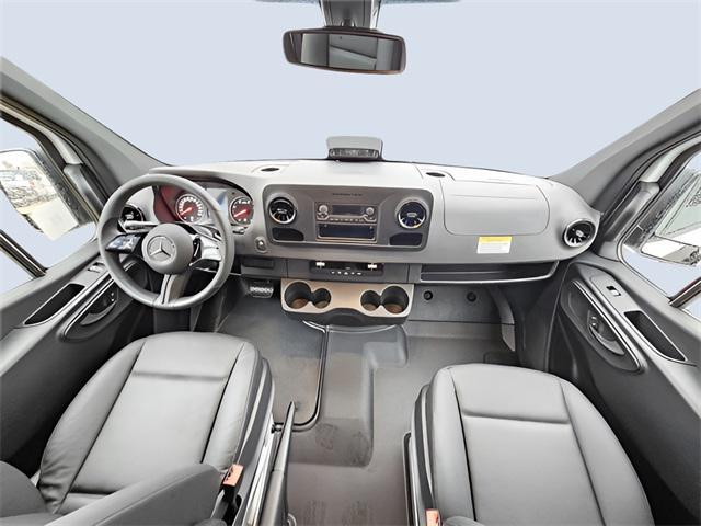 Photo of 2025 Arctic White Mercedes-Benz Sprinter 2500