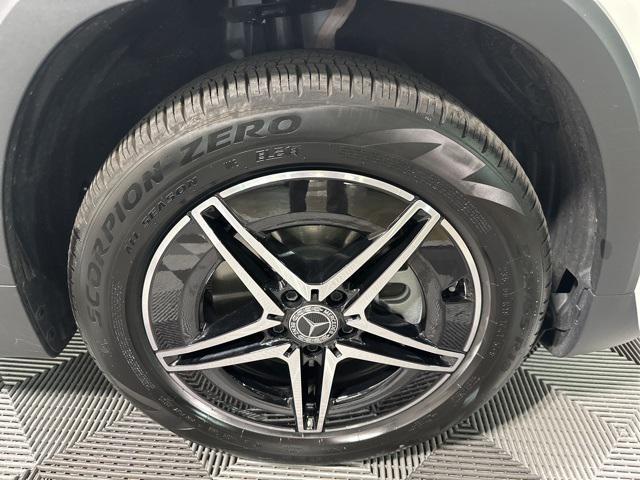 Photo of 2025 Polar White Mercedes-Benz EQB 300