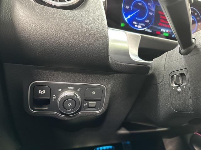 Photo of 2025 Polar White Mercedes-Benz EQB 300