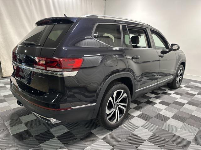 Photo of 2023 Deep Black Volkswagen Atlas