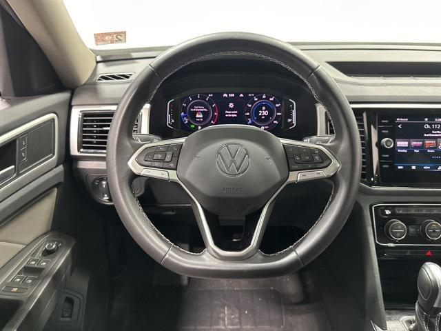 Photo of 2023 Deep Black Volkswagen Atlas