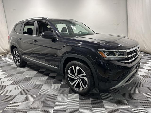 Photo of 2023 Deep Black Volkswagen Atlas