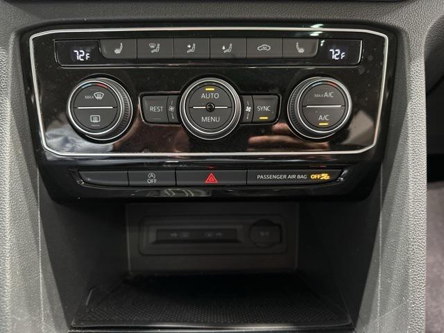 Photo of 2023 Deep Black Volkswagen Atlas