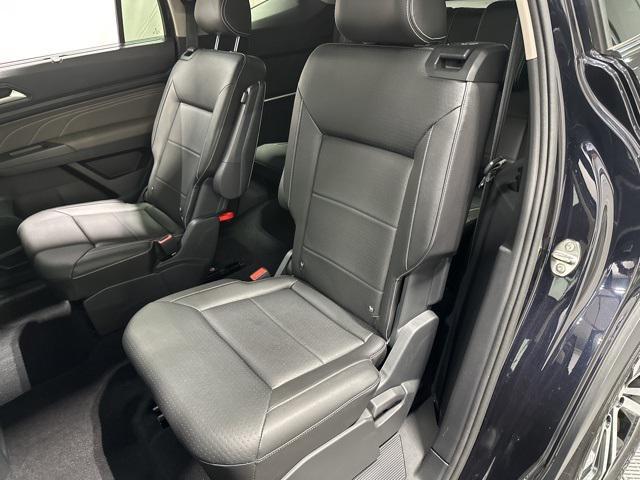 Photo of 2023 Deep Black Volkswagen Atlas