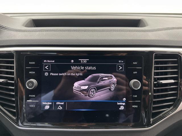 Photo of 2023 Deep Black Volkswagen Atlas