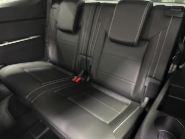 Photo of 2023 Deep Black Volkswagen Atlas