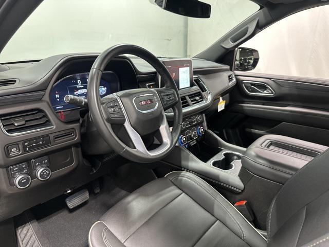 Photo of 2023 Pearl Beige Metallic GMC Yukon