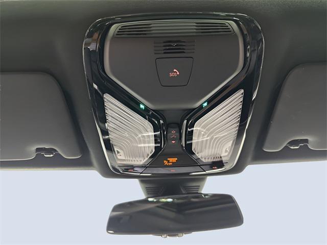 Photo of 2021 Jet Black BMW 330