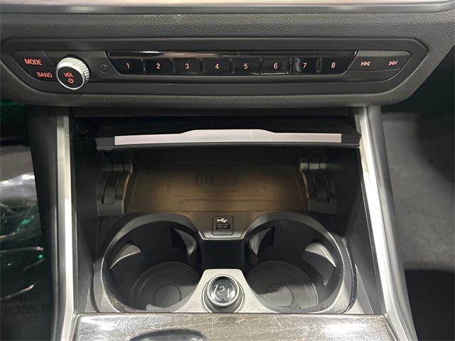 Photo of 2021 Jet Black BMW 330