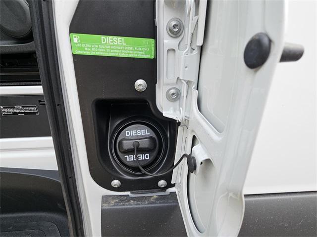 Photo of 2025 Arctic White Mercedes-Benz Sprinter 2500