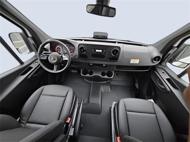 Photo of 2025 Arctic White Mercedes-Benz Sprinter 2500