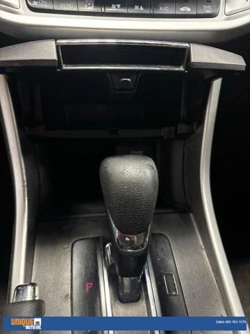Photo of 2015 Crystal Black Pearl Honda Accord