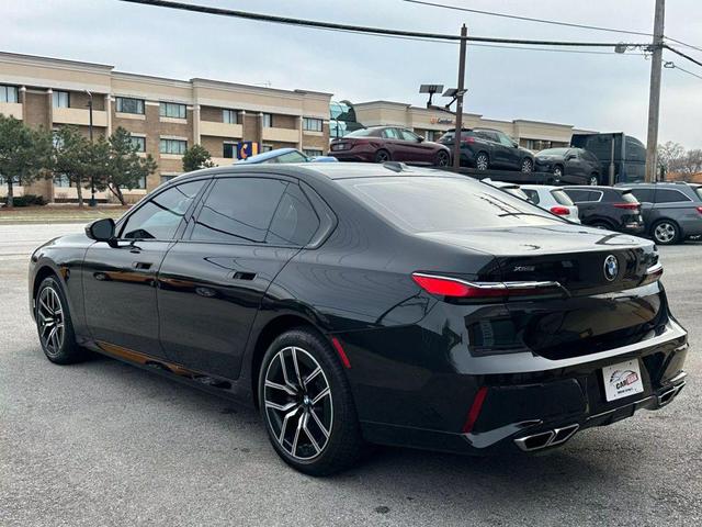 Photo of 2023 Black BMW 760