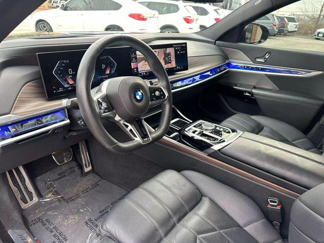 Photo of 2023 Black BMW 760
